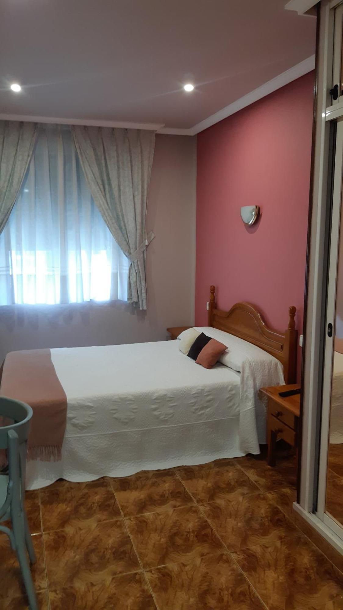 Hostal Pachin Mieres  Extérieur photo